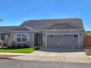 Building Photo - 1074 NW Upas Pl