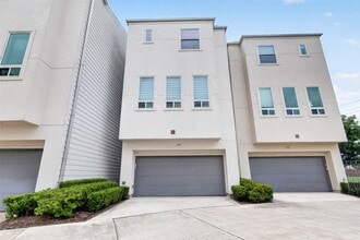 Building Photo - 3127 Leeland St