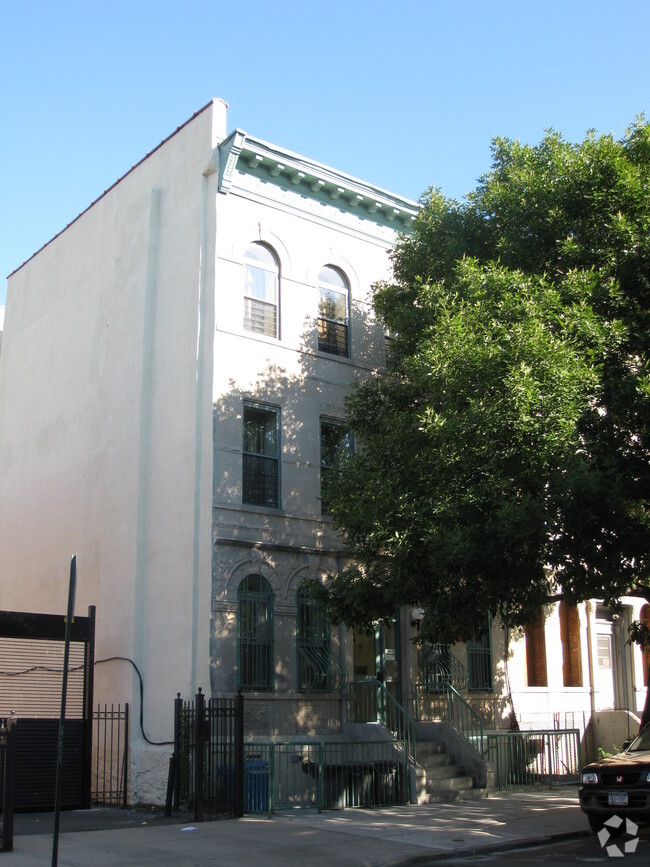 Building Photo - Cooper Street Cluster