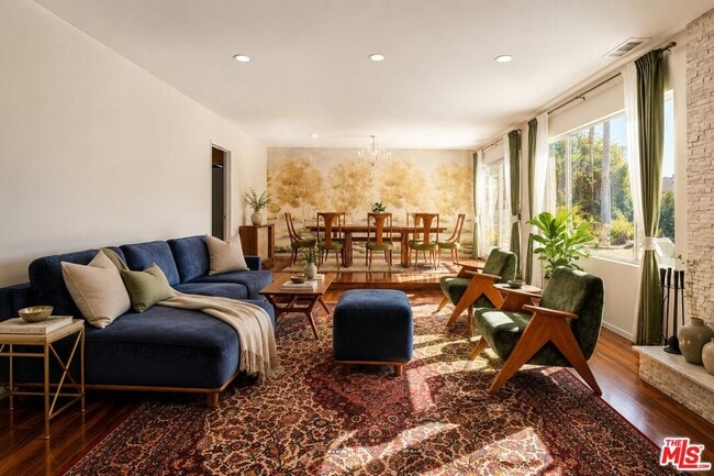 Building Photo - 2657 Zorada Dr