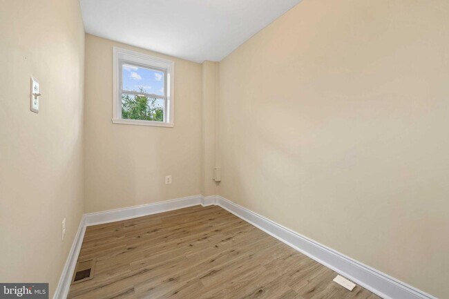 Building Photo - 2814 Quantico Ave