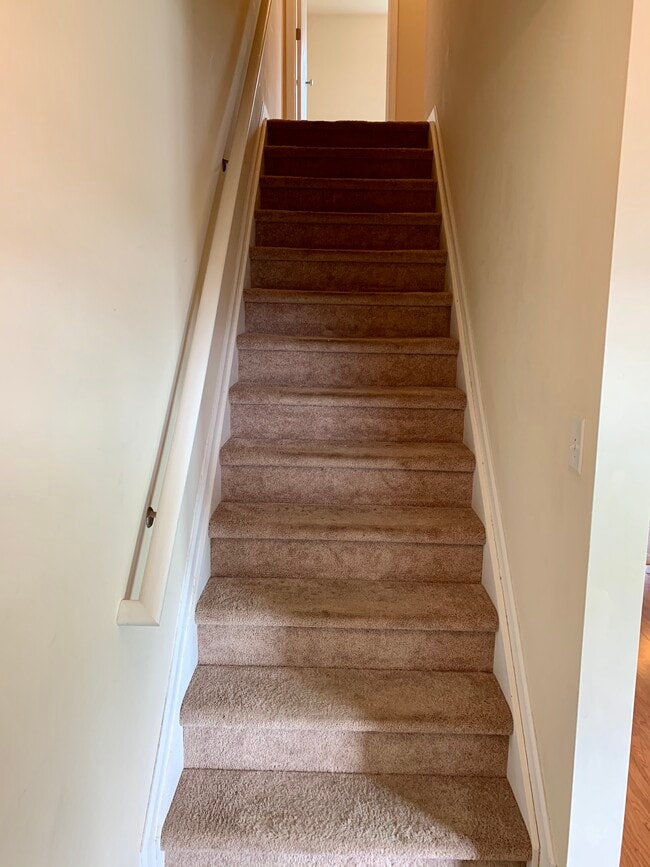 Building Photo - 36 Defy Ln