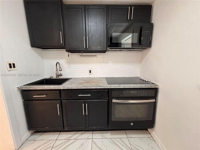Foto del edificio - 1079 NW 112th Terrace