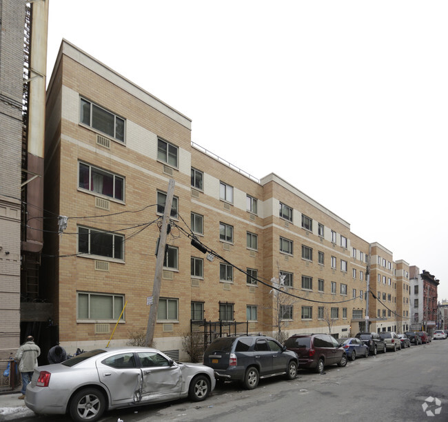 Foto del edificio - Courtlandt Avenue Apartments