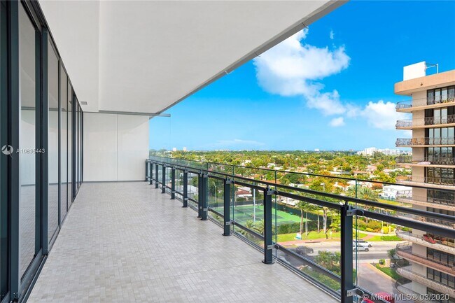 Building Photo - 8701 Collins Ave