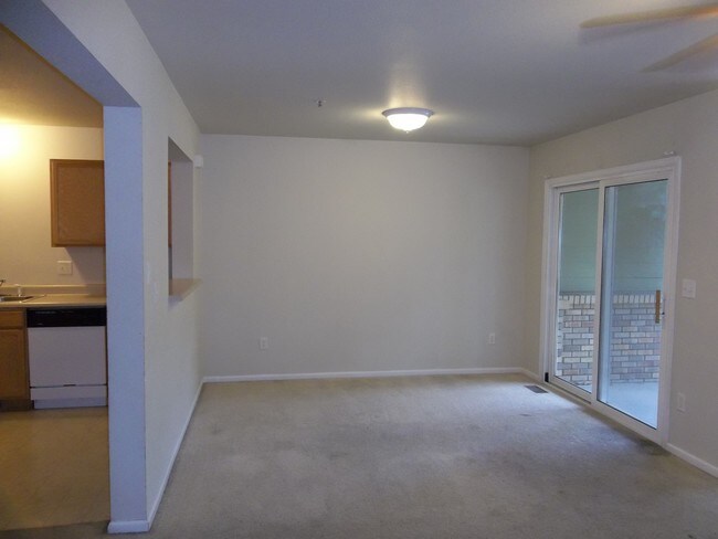 Building Photo - 2621 Rigden Pkwy
