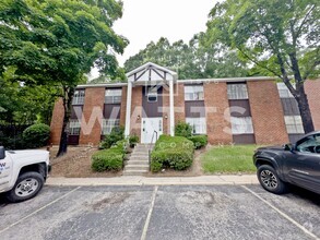 Building Photo - 836 Beacon Pkwy E