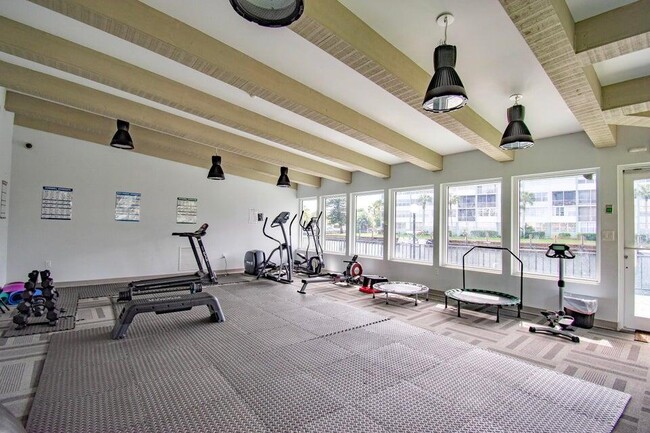 Foto del edificio - 2731 Taft St