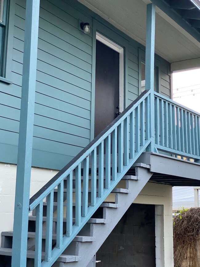 Building Photo - 2354 Forbes St
