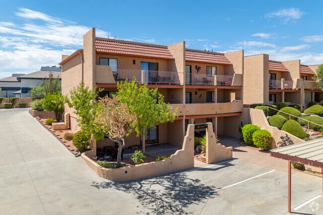 Building Photo - Desert Gold