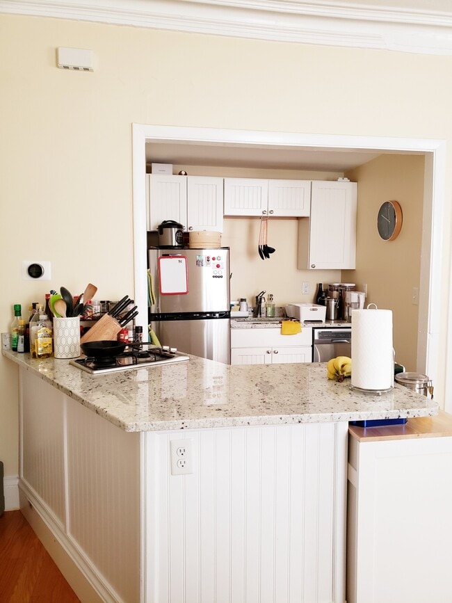 Foto del edificio - 65 Walden St