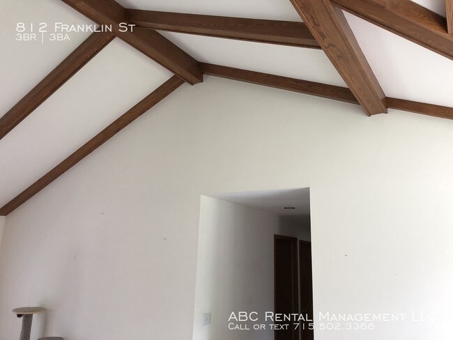 Building Photo - Beautiful Home on Historic Franklin St
