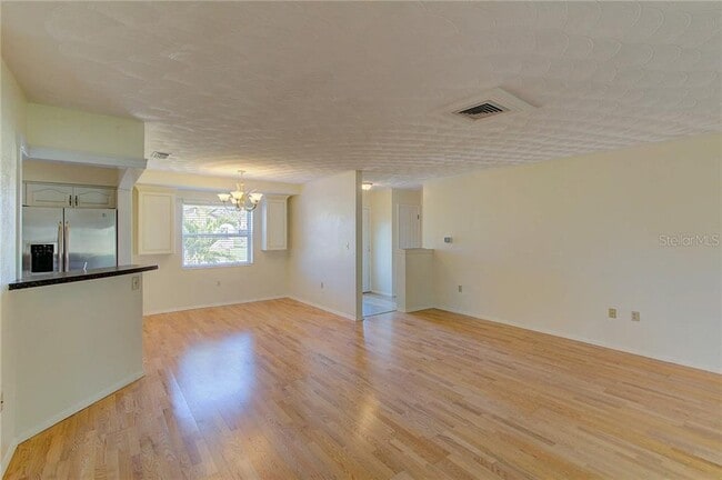 Foto del edificio - 3208 48th Ave Dr W