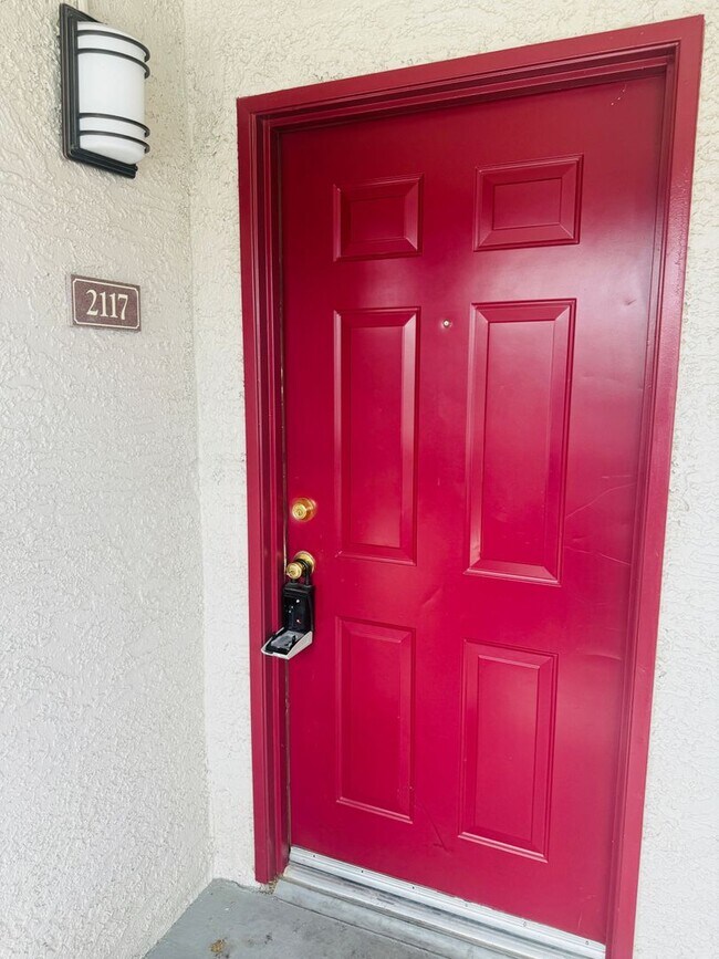 Foto del edificio - 2nd Floor Condo in gated Summerlin community!