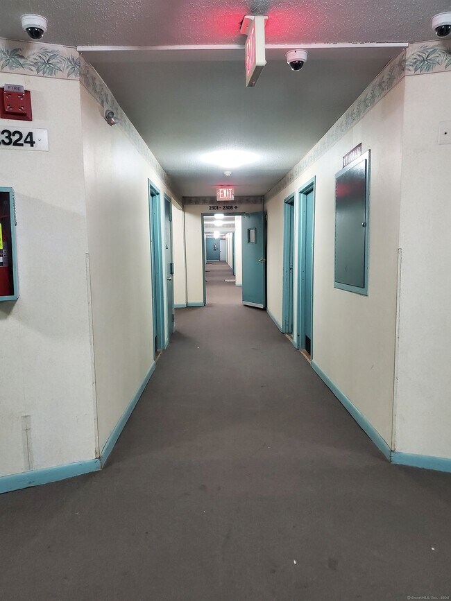Foto del edificio - 2307 Cromwell Hills Dr