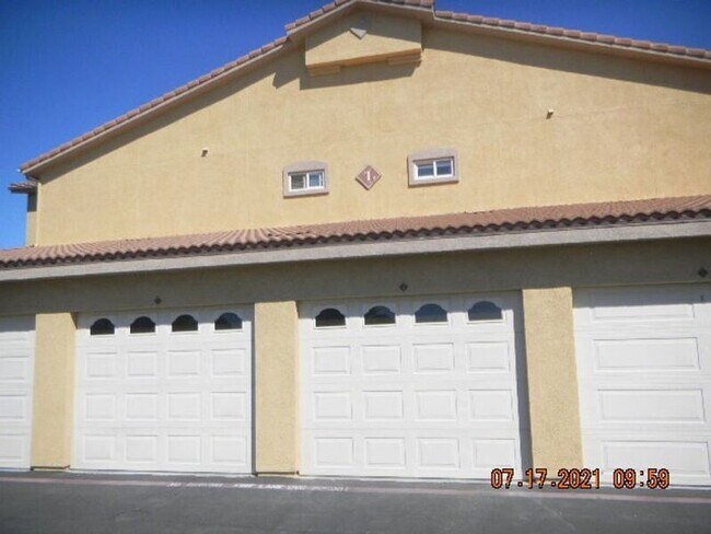 Foto del edificio - 41410 Juniper St