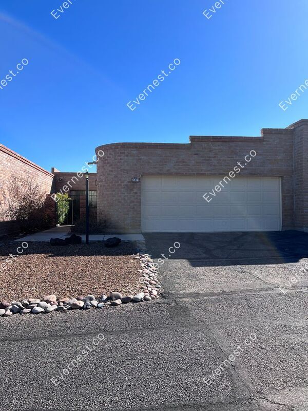 Foto principal - 5810 E Chiricahua Trl