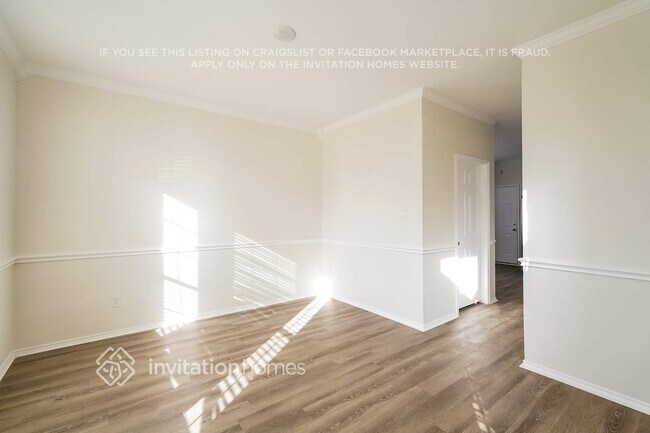 Foto del edificio - 817 Longleaf Dr