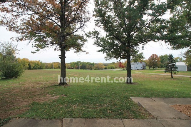 Foto del edificio - 24390 W 135th St