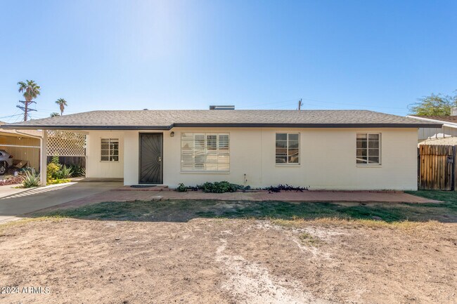Foto del edificio - 3519 W Orchid Ln