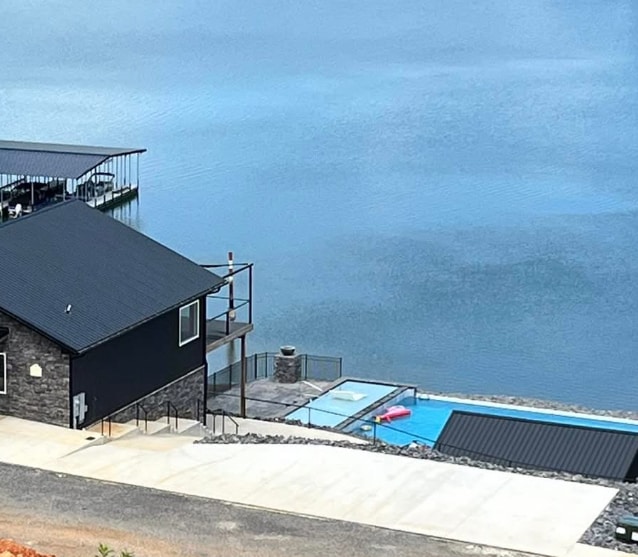 Foto del edificio - 154 Lakeshore Bay Dr