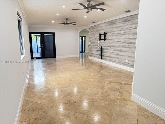 Foto del edificio - 2146 SW 103rd Pl