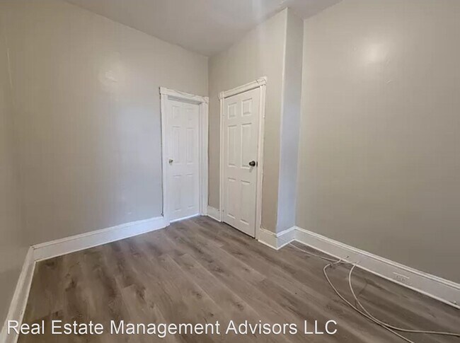 Foto del edificio - 3 br, 1 bath House - 2837 N Stillman St