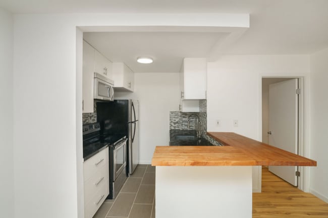 Foto del edificio - 7740 Redlands St
