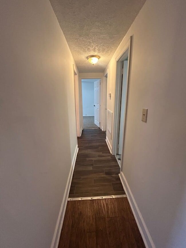 Building Photo - 3-Bedroom, 1-Bath House