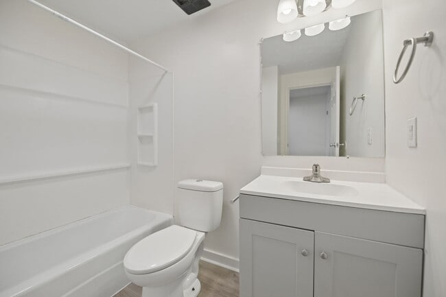 Interior Photo - Rocky Creek Townhouse Apartments