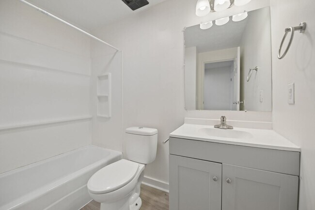 Interior Photo - Rocky Creek Townhouse Apartments