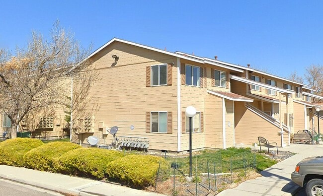 Building Photo - 150 Bowean St