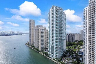 Building Photo - 900 Brickell Key Blvd