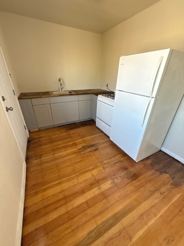 Foto del edificio - 4016 Tompkins Rd