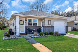 Building Photo - 88 Guadeloupe Dr