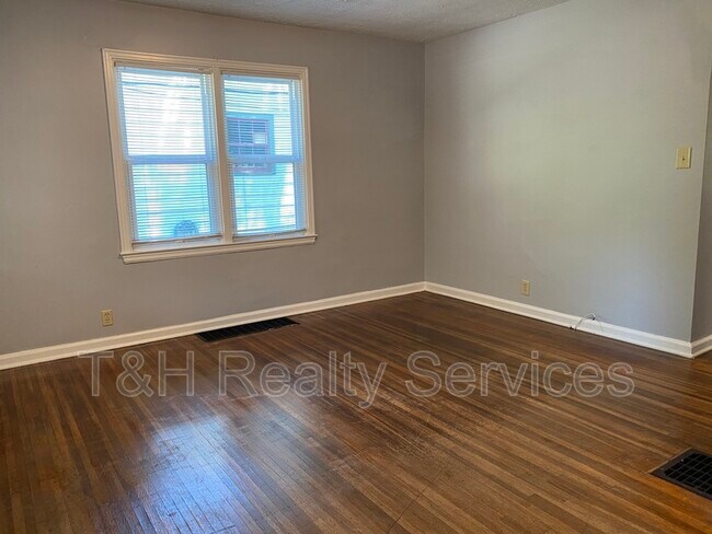 Building Photo - 5107 Ralston Ave