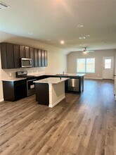 Building Photo - 5603 Brooklyn Rose Dr