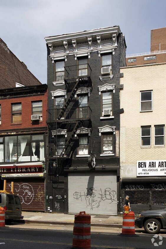 Building Photo - 800 9th Avenue