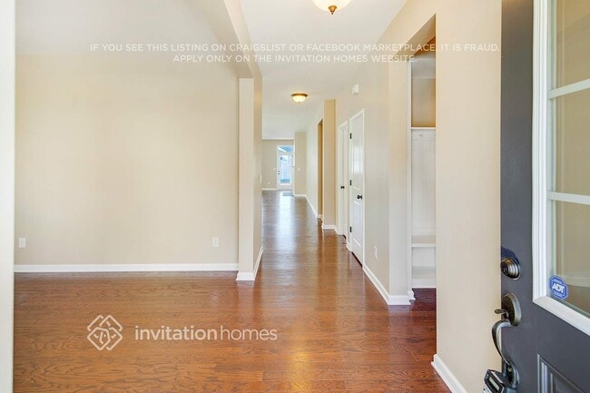 Building Photo - 7428 Meridale Forest Dr