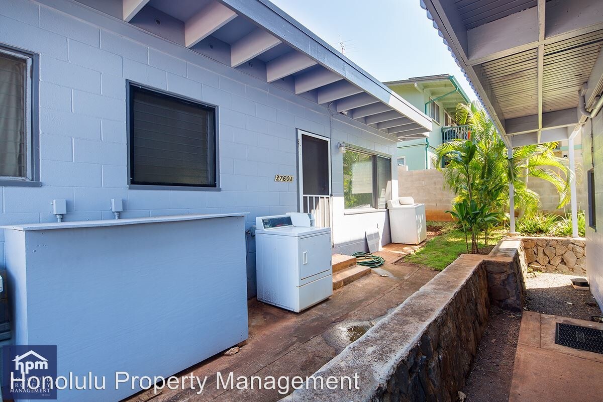 Foto principal - 3760-A Salt Lake Blvd