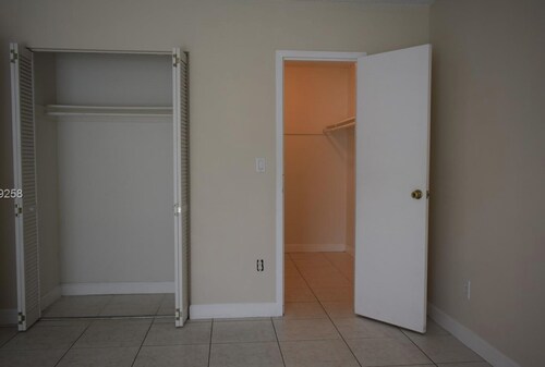 Foto del edificio - 2160 SW 16th Ave