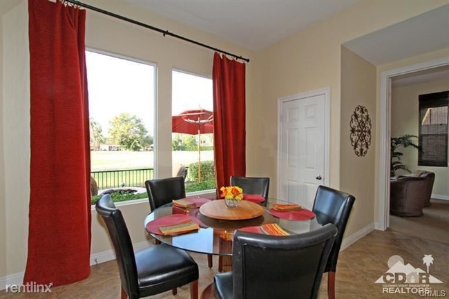 Foto del edificio - 3 br, 3 bath House - 43315 Arizona St