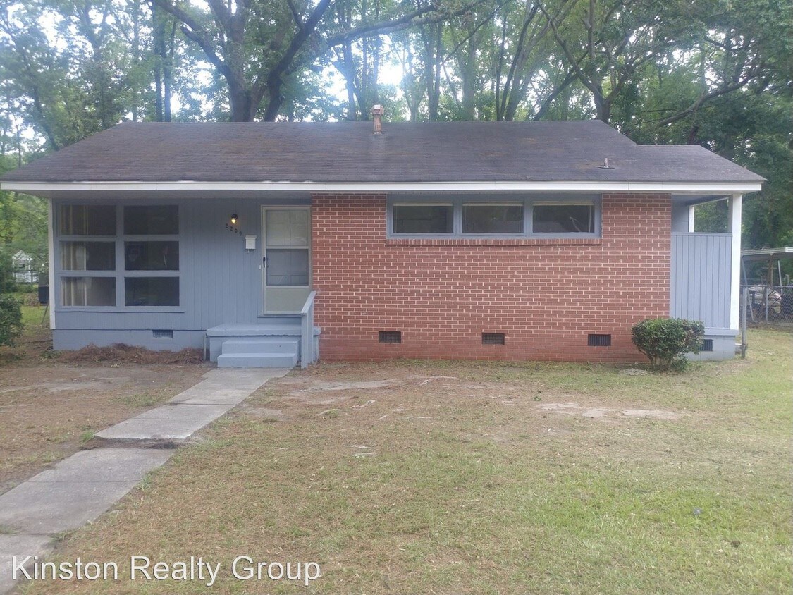 Primary Photo - 3 br, 1 bath House - 2209 Ivy Road