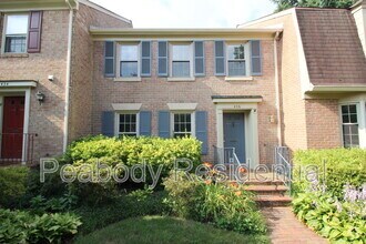 Building Photo - 436 N Park Dr