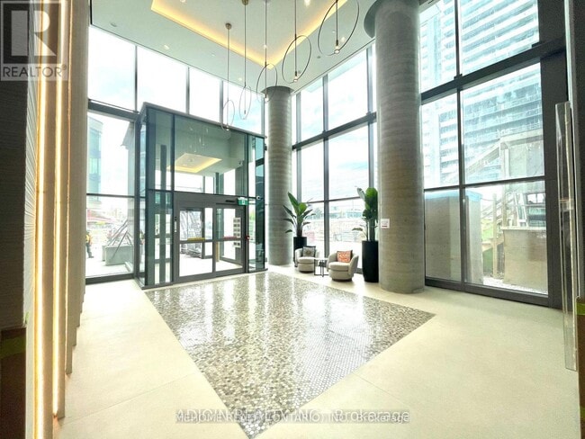 Photo du bâtiment - 7890 Jane St