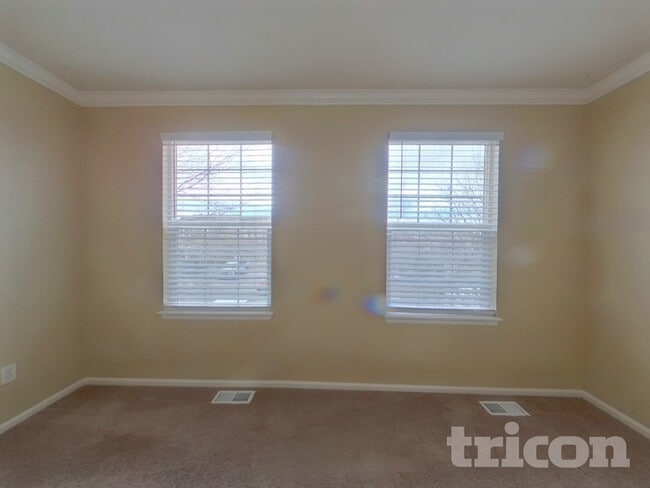 Building Photo - 10444 S Ketchwood Ct