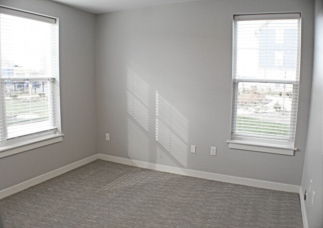 2nd Bedroom - Owl Creek