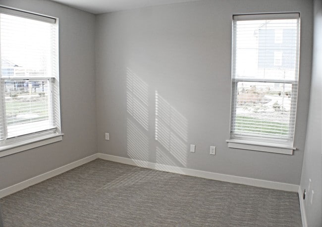 2nd Bedroom - Owl Creek