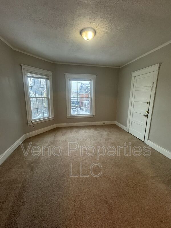 Foto del edificio - 61 South Main St