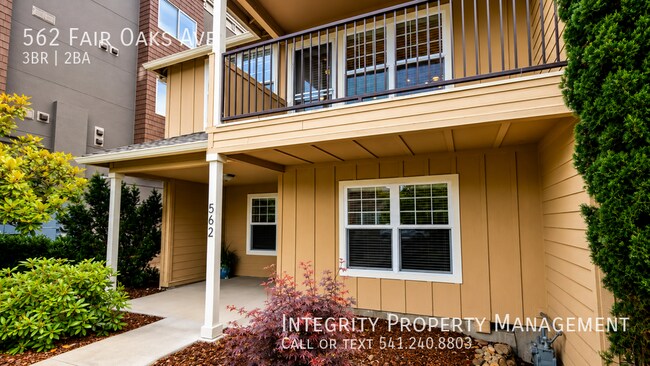 Foto del edificio - 562 Fair Oaks Ave